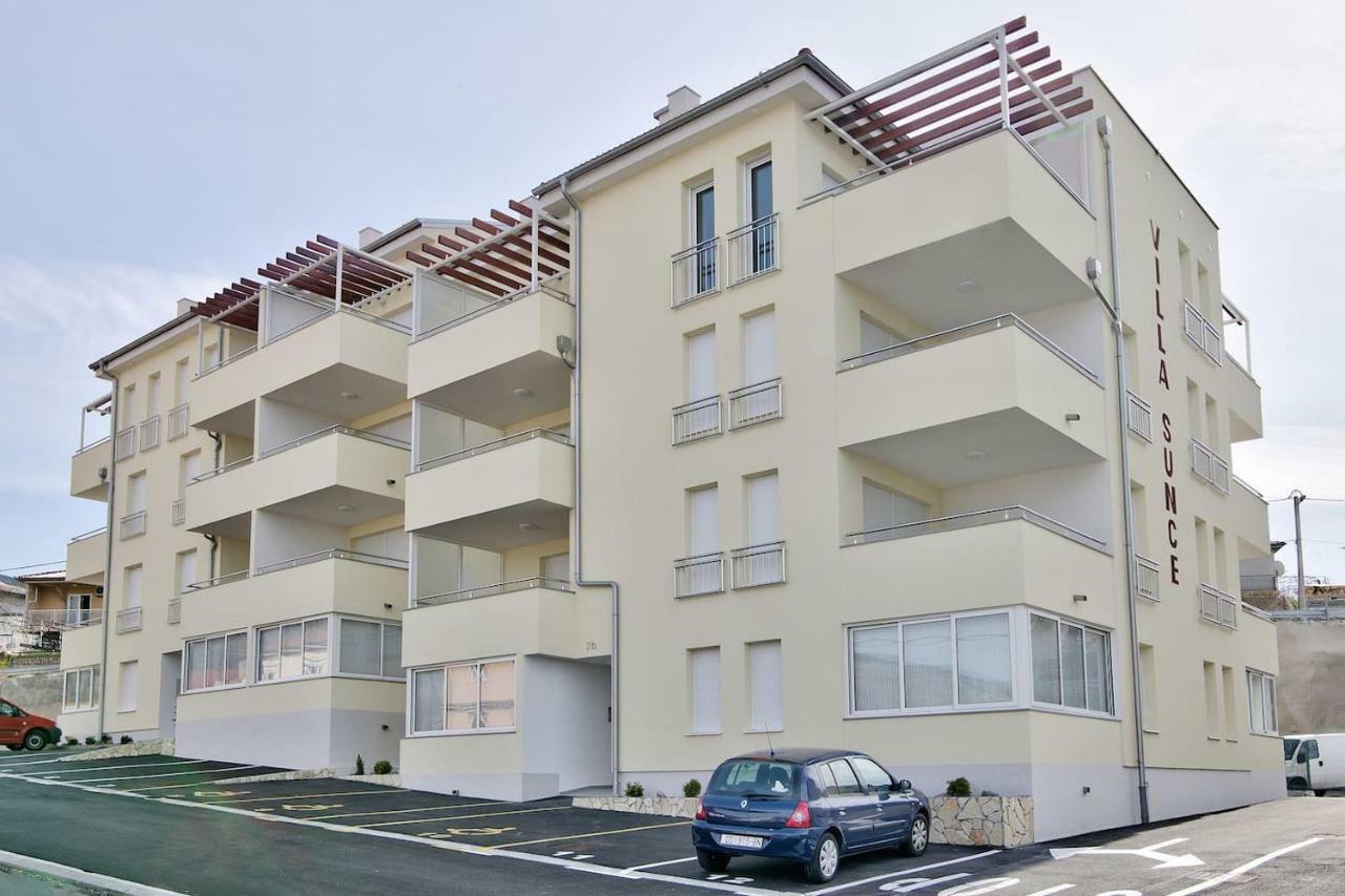 Apartment Waves-Villa Sunce 센 외부 사진