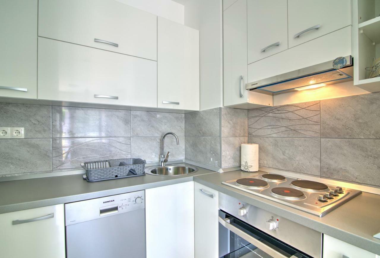 Apartment Waves-Villa Sunce 센 외부 사진